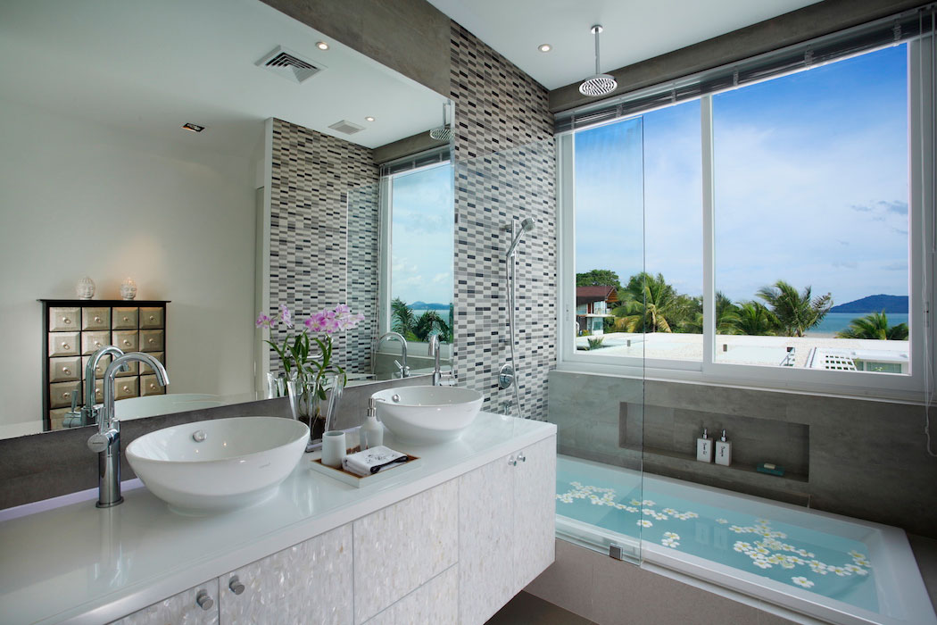 Villa-Kalipay-Phuket-Cape-Yamu-guestroom-bath