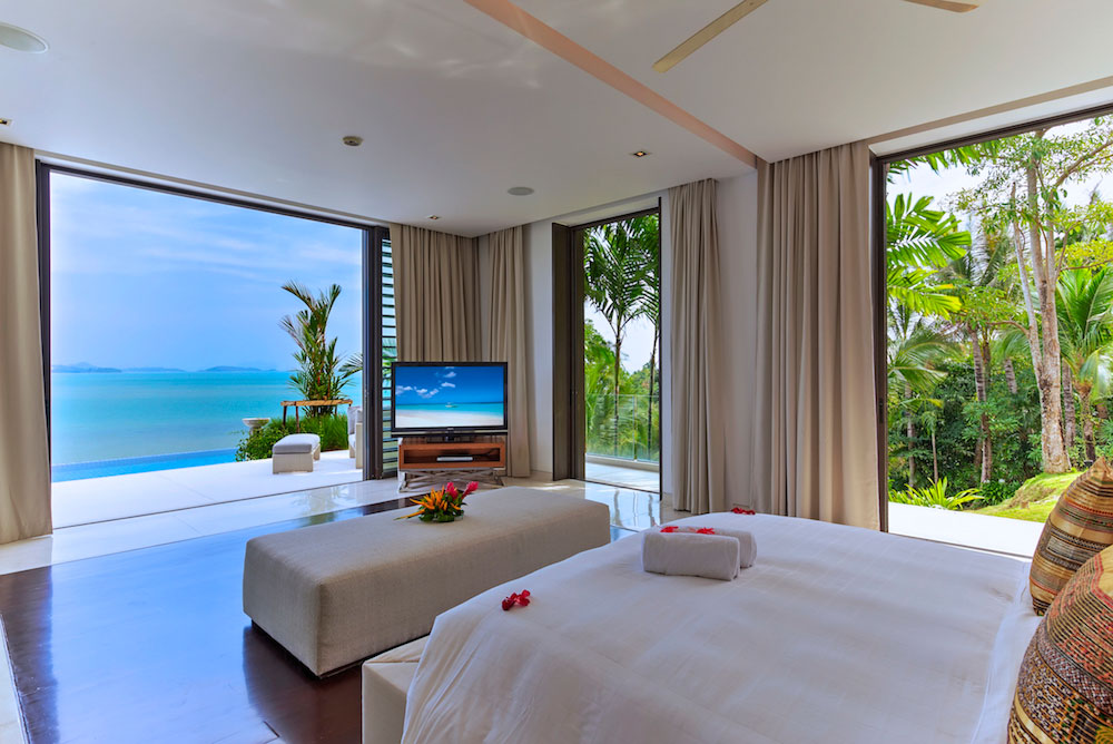 Villa-Ocean's-11-Phuket---Master-Bedroom-(1)
