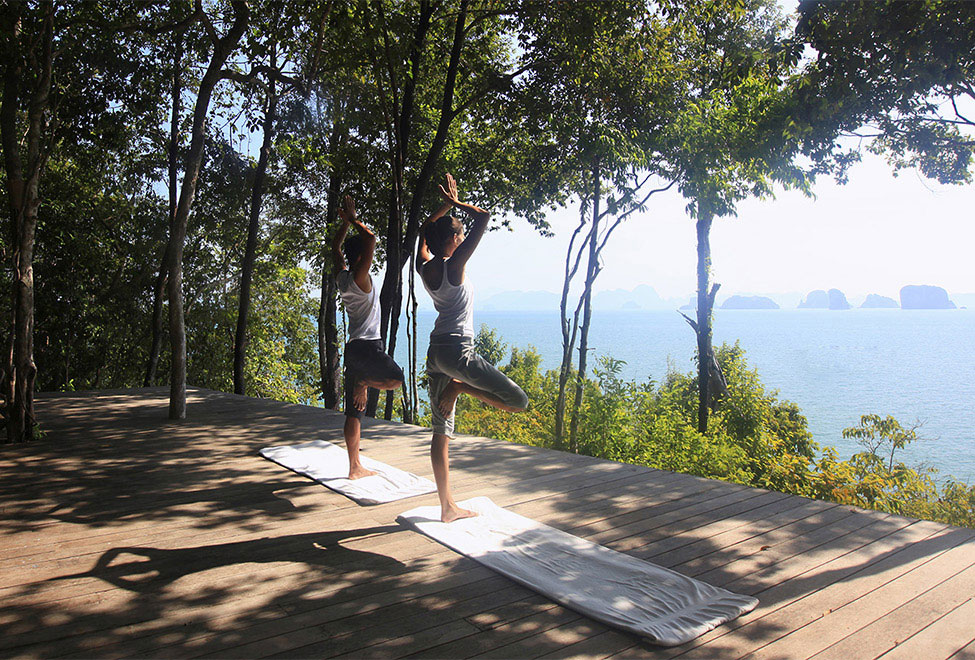 six_senses_yao_noi_975x660_yoga_platform_r