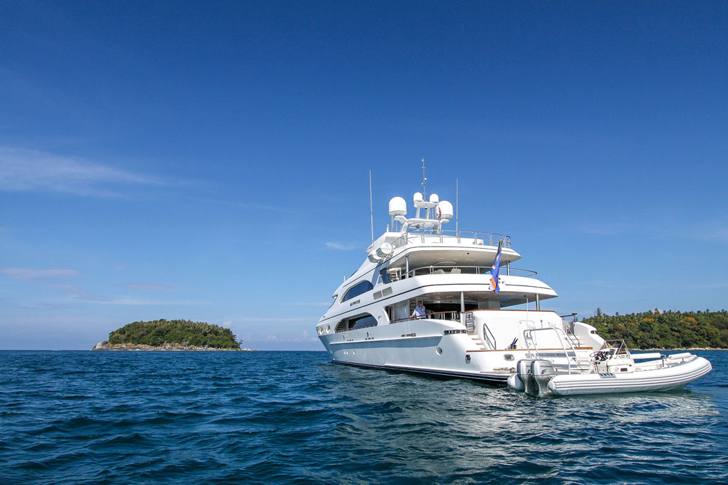 kata-rock-phuket-boat-3