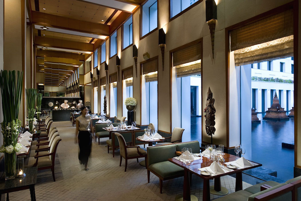 dining-sukhothai_colonnade