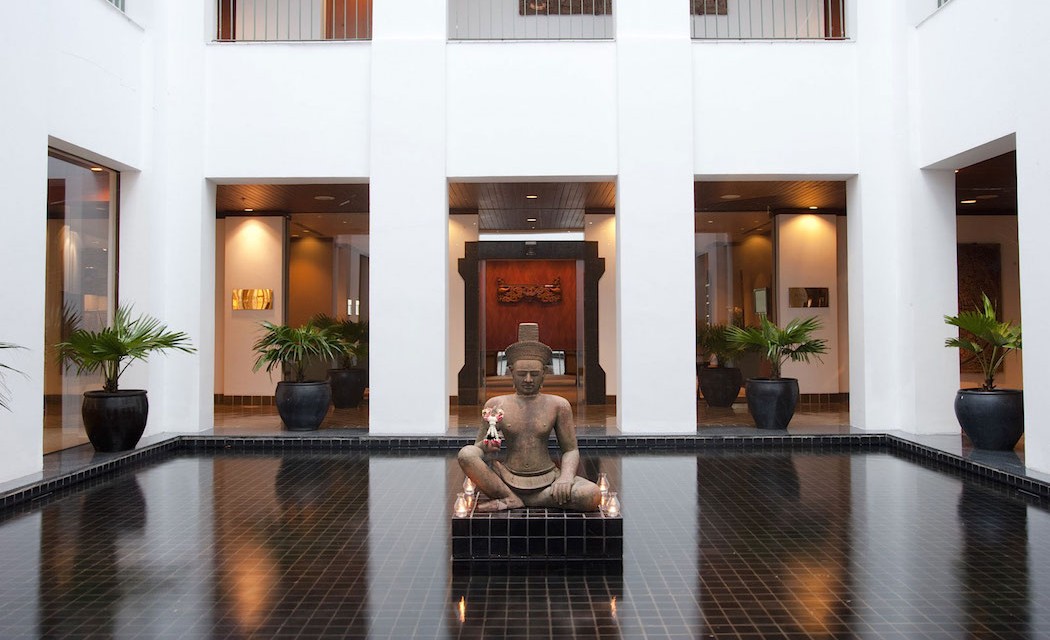 hotel-sukhothai_buddha_pond-(2)