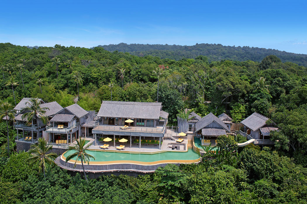 soneva-kiri-Villa-63-front-by-Helicam_932