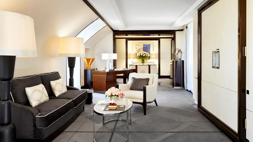 The-Peninsula-Paris-Garden-Suite---Living-Area1