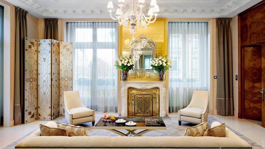 The-Peninsula-Paris-Peninsula-Suite-Living-Room-11074x604