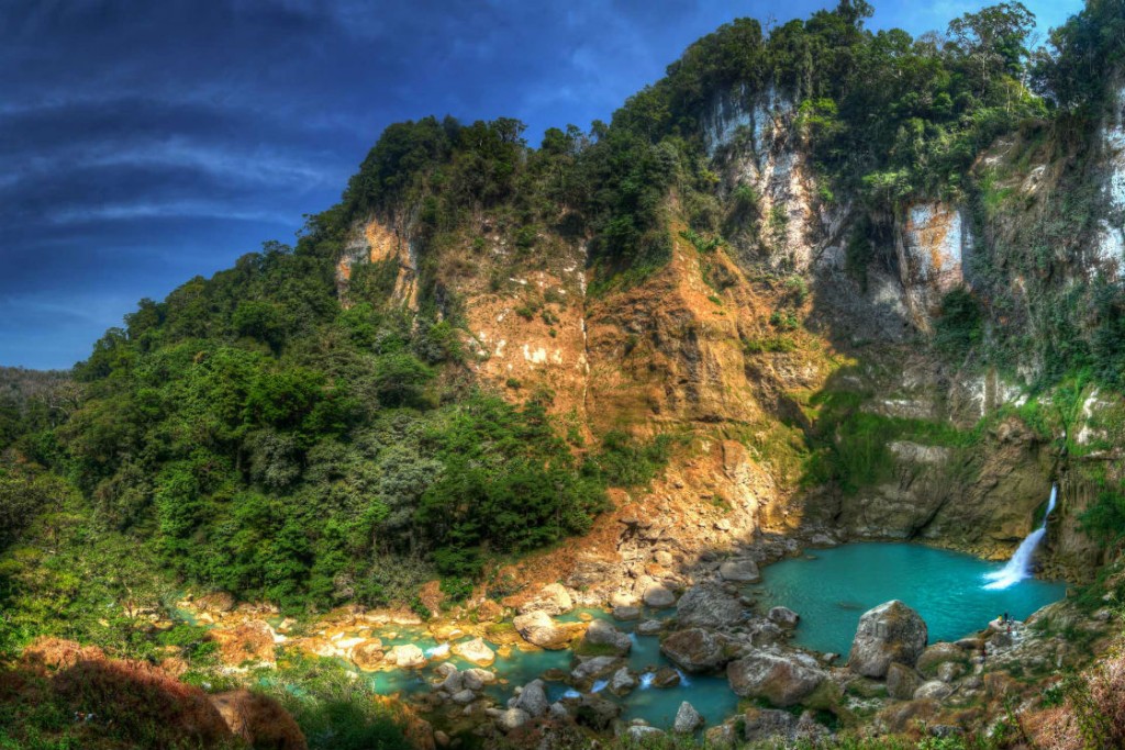 Matayango, the fascinating Blue Waterfall