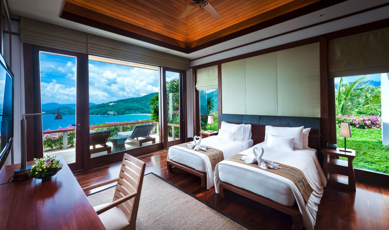 villa-horizon-phuket-bed-6