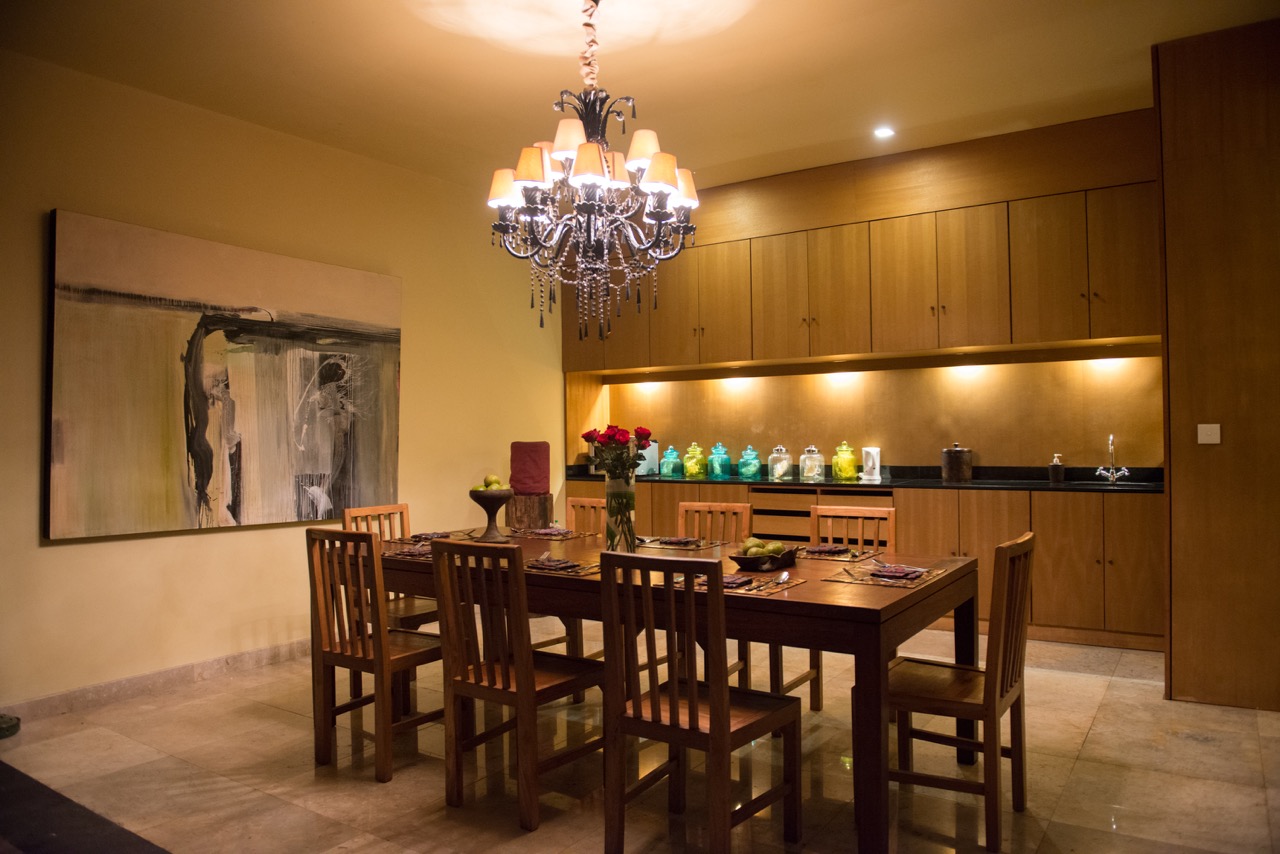 komaneka-at-bisma-residence-3br-dining-area