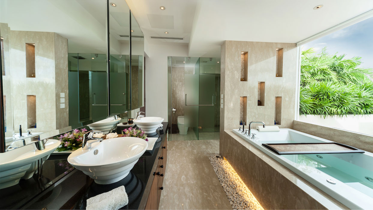 luxury bathroom - villa kalyana phuket