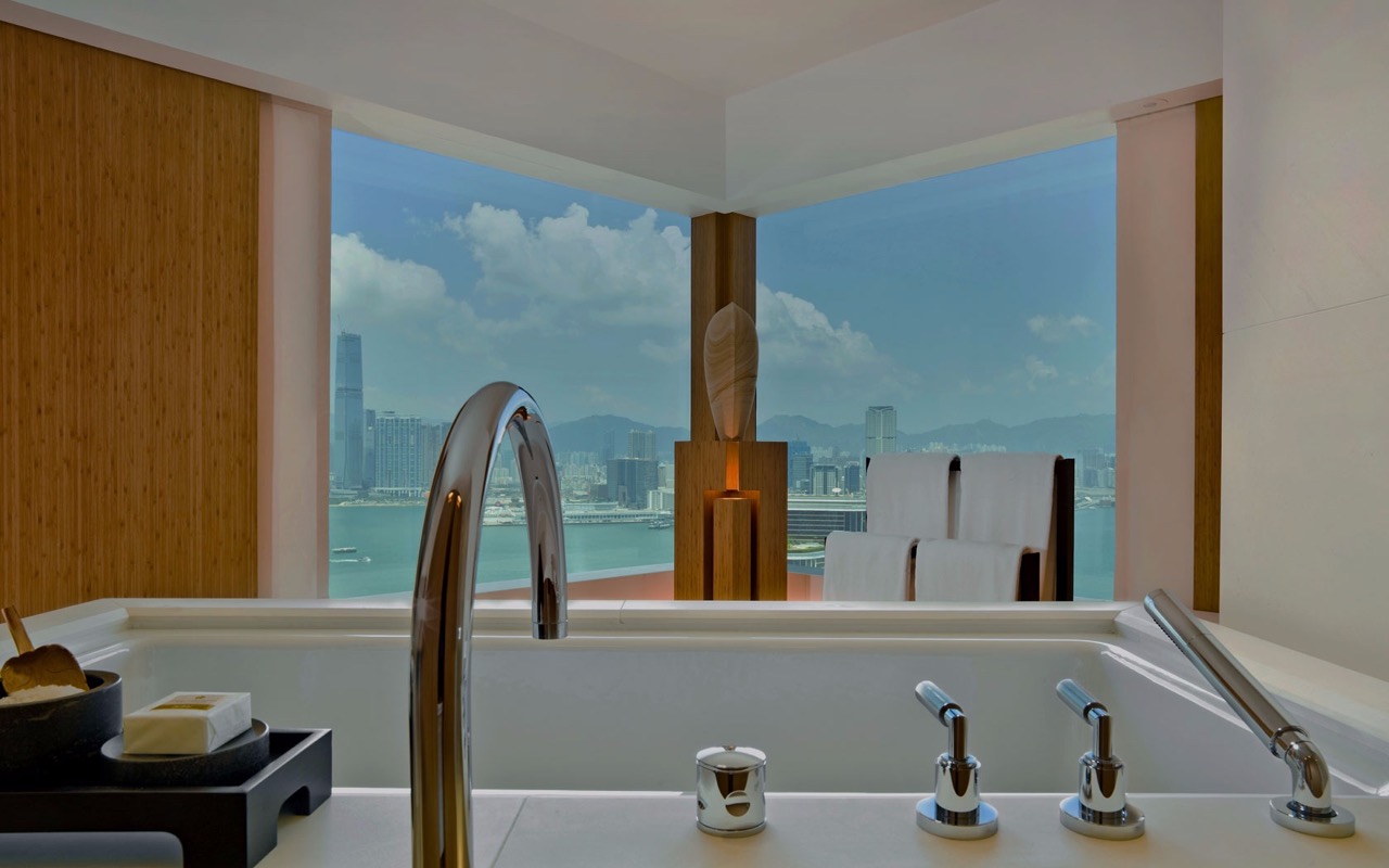 The-Upper-House-Hong-Kong-Bathroom