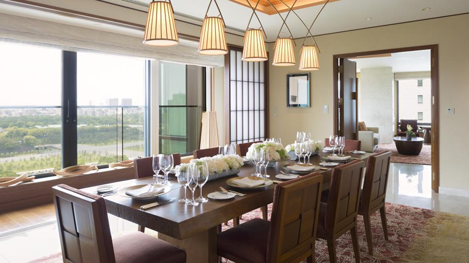 the-peninsula-tokyo-hibiya-suite-dining-room