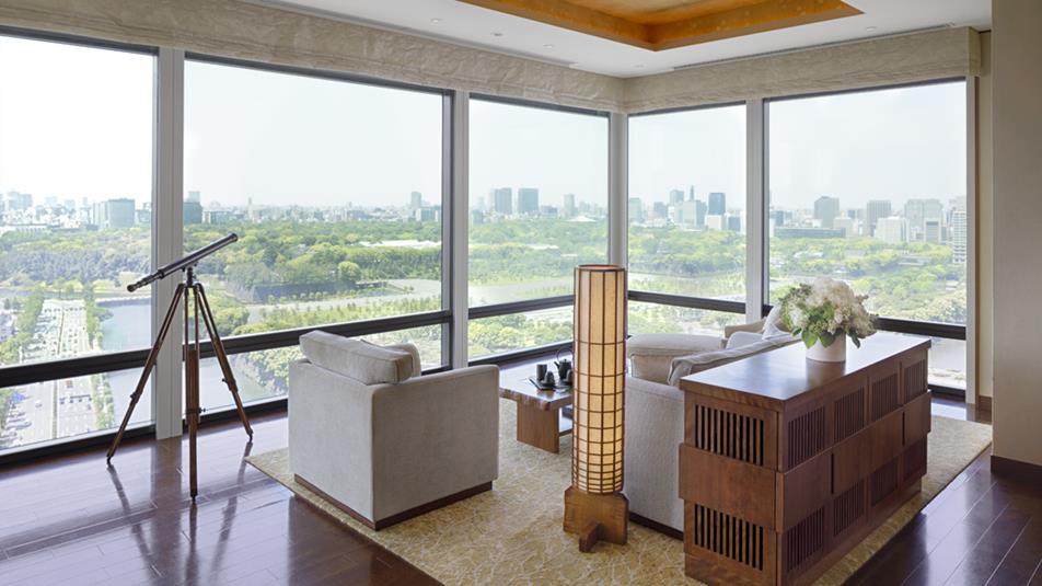 the-peninsula-tokyo-suite-living-room