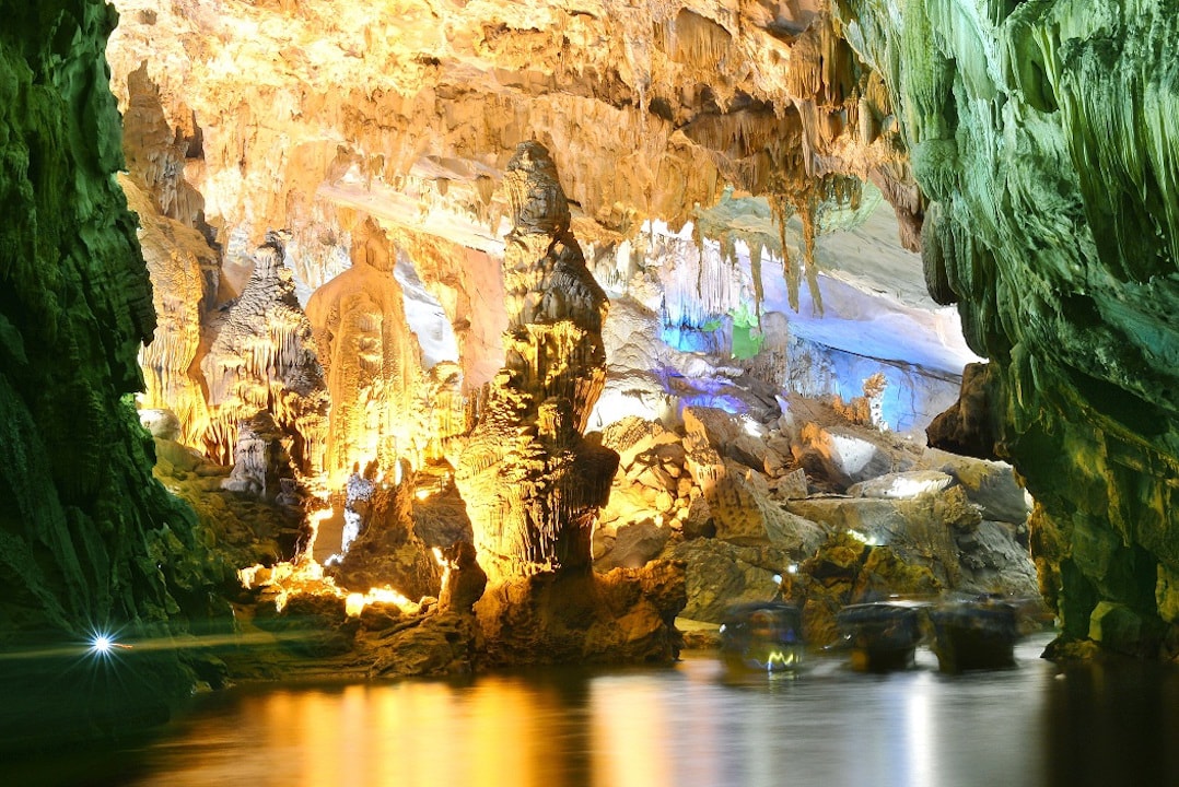 Vietnam In 4K - Land Of Famous Natural Wonders